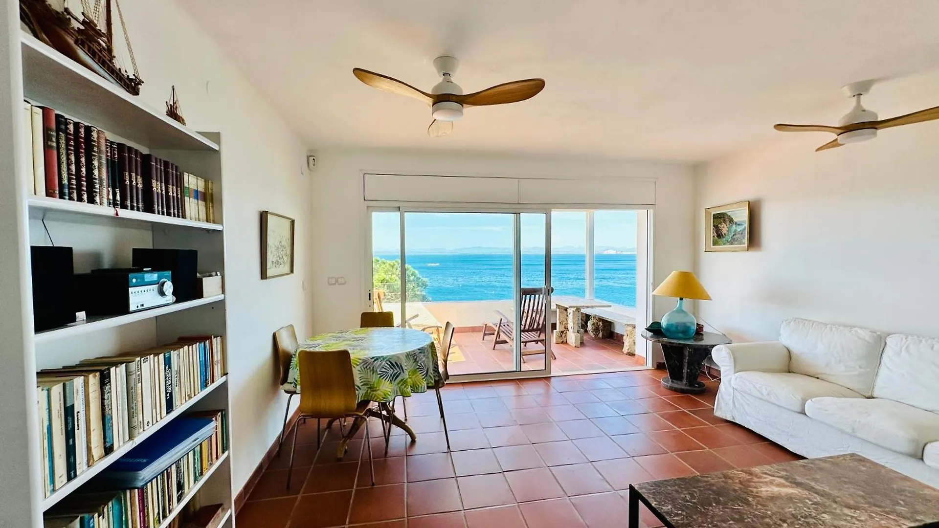 Barca - Apartamento Con Acceso Directo A La Playa Roses
