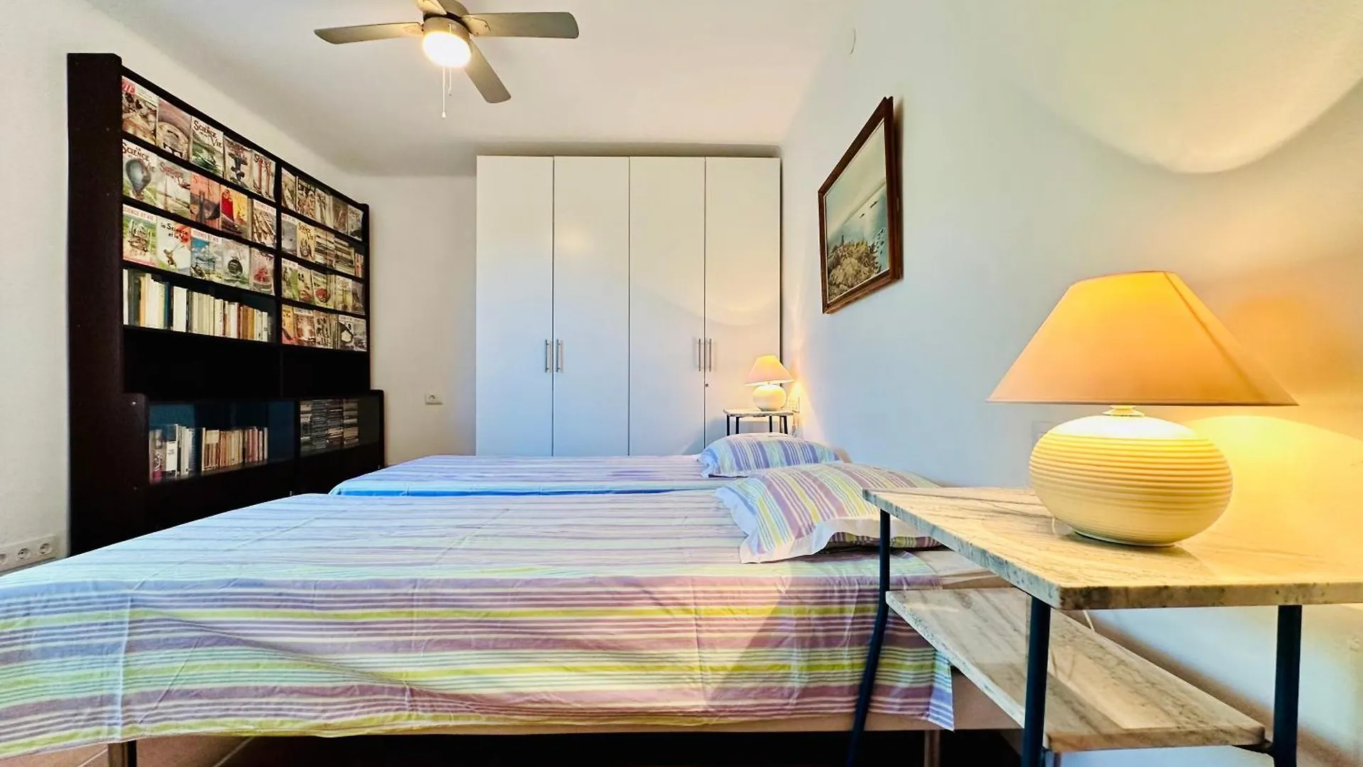 Barca - Apartamento Con Acceso Directo A La Playa Roses Apartment